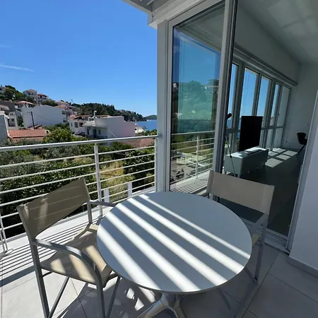 Hotel Anemoni 4*