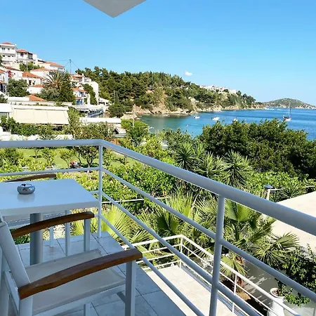 Anemoni Σκιάθος Πόλη