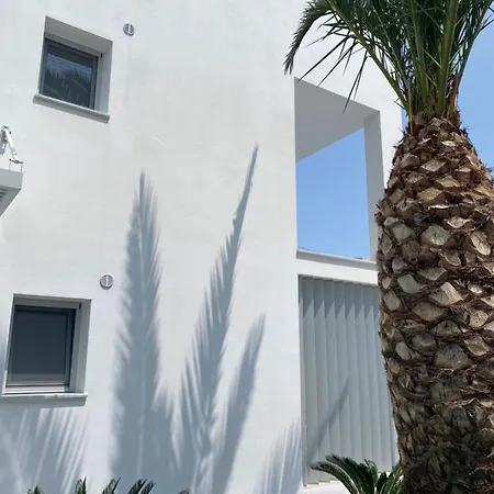 Anemoni Hotel 4*