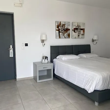 Anemoni Hotel