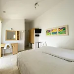 Anemoni Ξενοδοχείο 4*